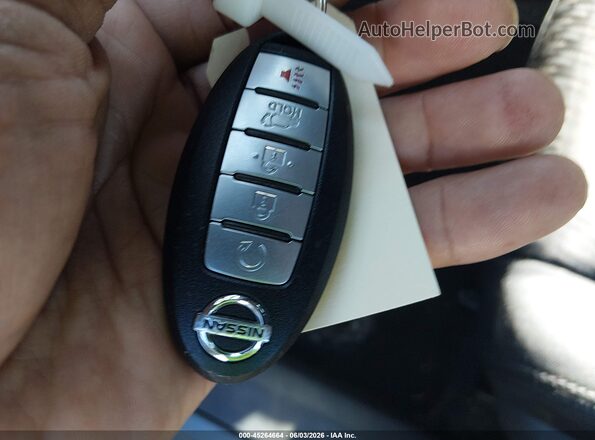 KNMAT2MV5JP609624 2018 NISSAN ROGUE Серый Вид панели приборов