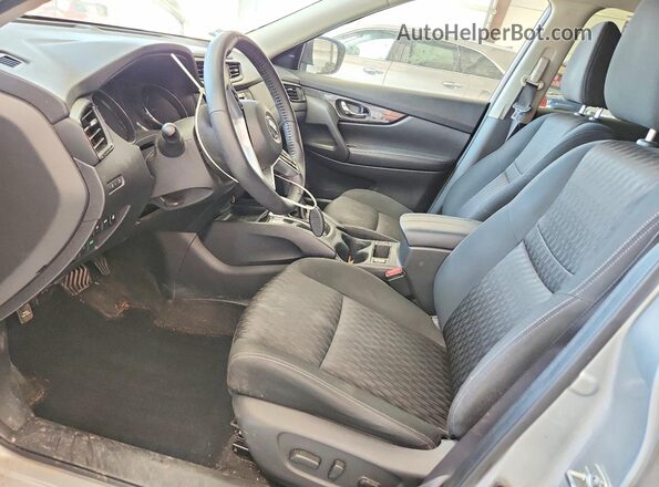 KNMAT2MV5LP523698 2020 NISSAN ROGUE Silver Вид салону спереду