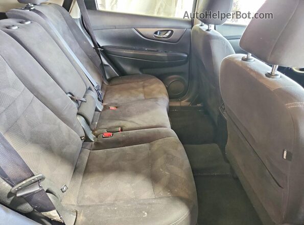 KNMAT2MV6GP598609 2016 NISSAN ROGUE Black Rear interior view