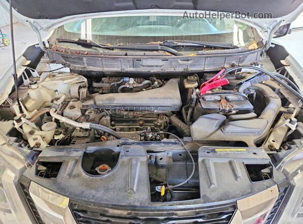 KNMAT2MV6HP506352 2017 NISSAN ROGUE White ძრავის განყოფილების ხედი
