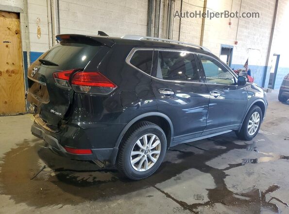 KNMAT2MV6HP588857 2017 NISSAN ROGUE Черный Задняя правая четверть
