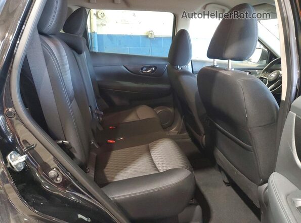 KNMAT2MV6HP588857 2017 NISSAN ROGUE Черный Вид задней части салона