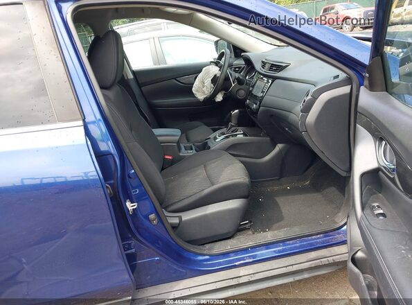 KNMAT2MV6HP617774 2017 NISSAN ROGUE Blue Front interior view