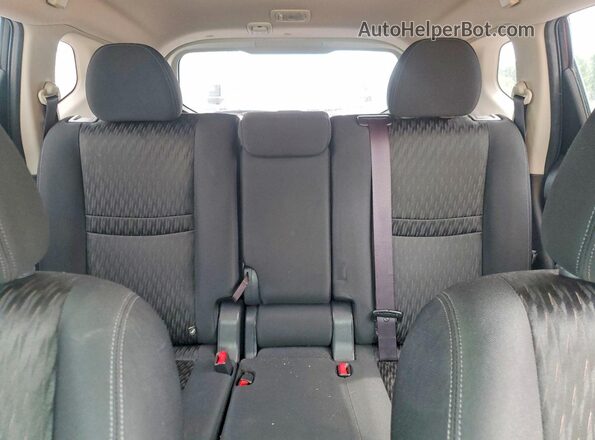 KNMAT2MV6JP506633 2018 NISSAN ROGUE Black Rear seats view