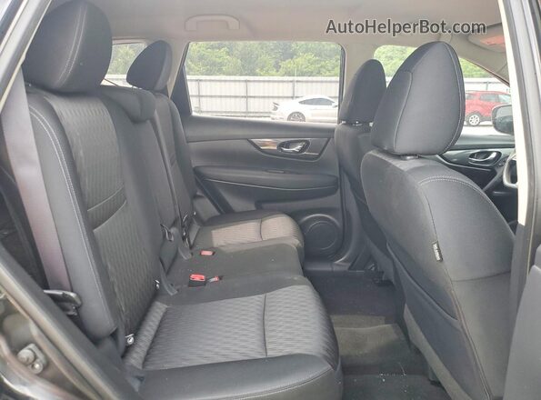 KNMAT2MV6JP506633 2018 NISSAN ROGUE Black Rear interior view