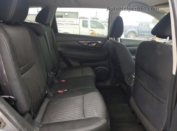 KNMAT2MV6JP525313 2018 NISSAN ROGUE Серый Вид задних сидений