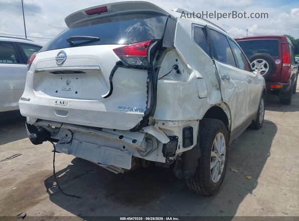 KNMAT2MV6JP556156 2018 NISSAN ROGUE Белый Вид спереди