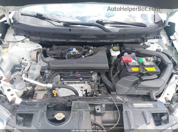 KNMAT2MV6JP556156 2018 NISSAN ROGUE Белый Вид сзади