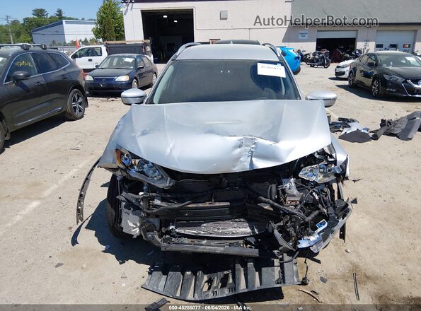 KNMAT2MV6JP594969 2018 NISSAN ROGUE Серебряный Вид спереди