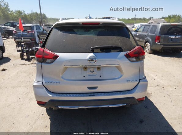 KNMAT2MV6JP594969 2018 NISSAN ROGUE Серебряный 