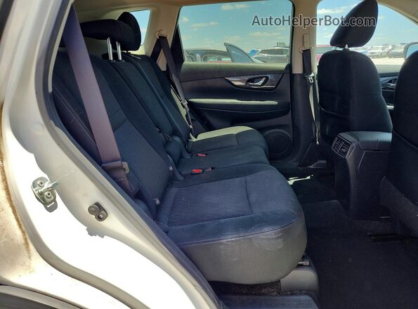 KNMAT2MV6KP511705 2019 NISSAN ROGUE White Vista interior trasera