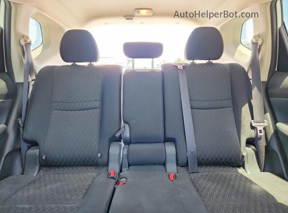 KNMAT2MV6KP511705 2019 NISSAN ROGUE White Vista de los asientos traseros