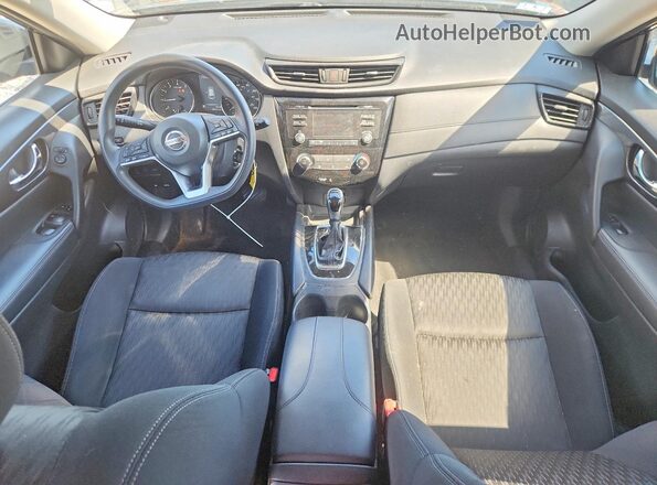 KNMAT2MV7HP517182 2017 NISSAN ROGUE Black წინა პანელის ხედი