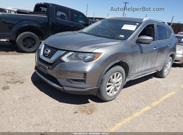 KNMAT2MV7HP524665 2017 NISSAN ROGUE Серый Передняя левая четверть