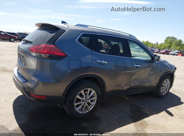 KNMAT2MV7HP524665 2017 NISSAN ROGUE Серый Вид задней части салона