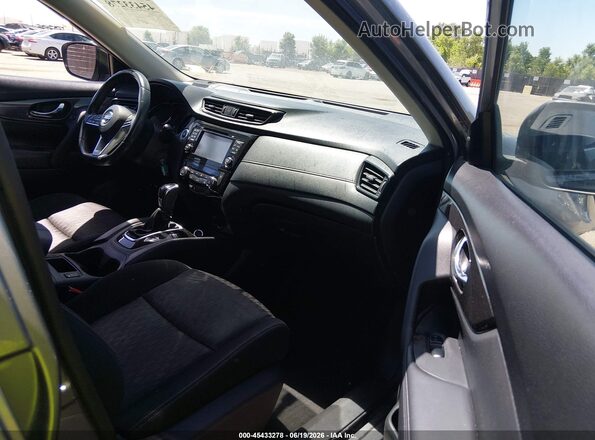 KNMAT2MV7HP524665 2017 NISSAN ROGUE Серый Вид салона спереди