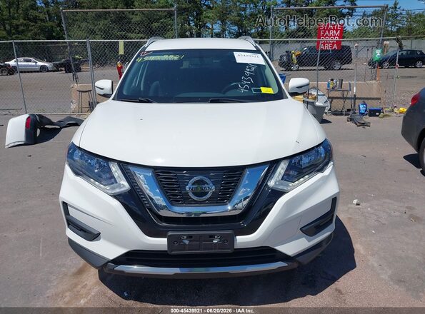 KNMAT2MV7HP579066 2017 NISSAN ROGUE White Vista interior trasera