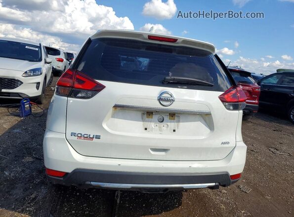 KNMAT2MV7JP536367 2018 NISSAN ROGUE White Rear view