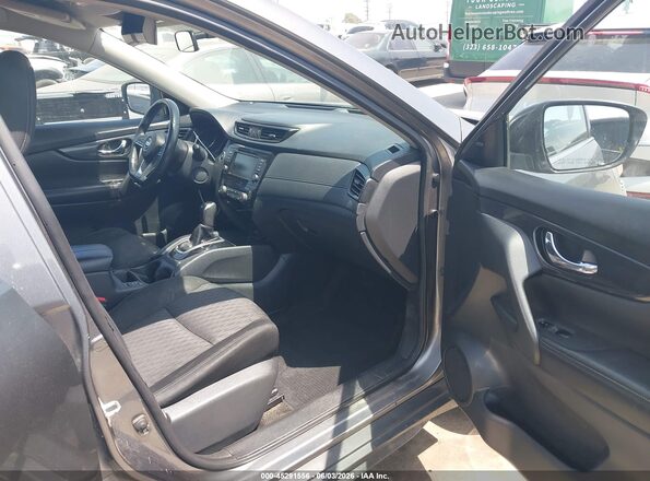 KNMAT2MV7JP540998 2018 NISSAN ROGUE Gray Вид салону спереду