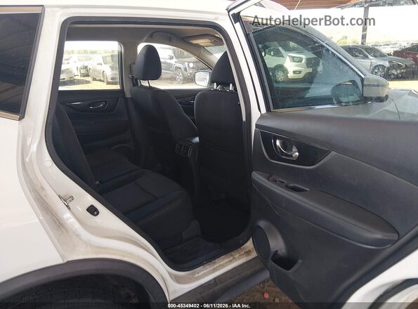 KNMAT2MV7JP542783 2018 NISSAN ROGUE White VIN կոդի պիտակի տեսք