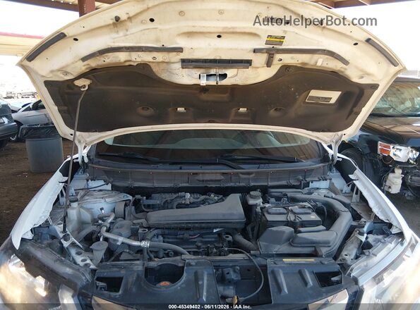 KNMAT2MV7JP542783 2018 NISSAN ROGUE White Հետևի տեսք