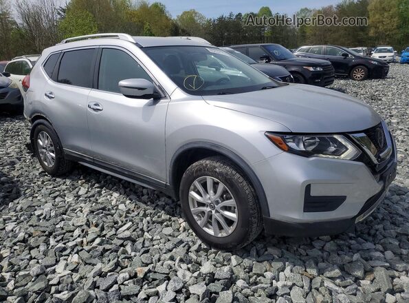 KNMAT2MV7JP595077 2018 NISSAN ROGUE Silver Передня права чверть