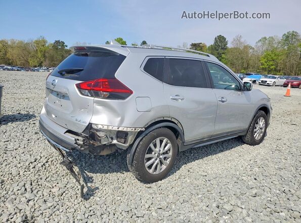 KNMAT2MV7JP595077 2018 NISSAN ROGUE Silver Задня права чверть