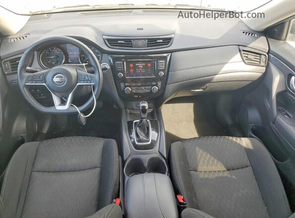 KNMAT2MV7JP595077 2018 NISSAN ROGUE Silver Вид панелі приладів