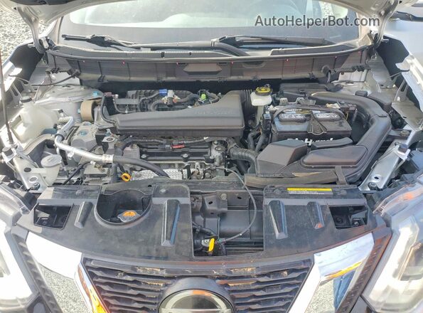 KNMAT2MV7JP595077 2018 NISSAN ROGUE Silver Вид підкапотного простору