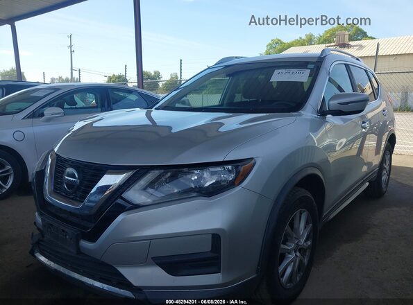 KNMAT2MV7KP509199 2019 NISSAN ROGUE Silver Առջևի ձախ երեք քառորդ տեսարան