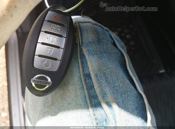 KNMAT2MV7KP531090 2019 NISSAN ROGUE Silver Vista del salpicadero