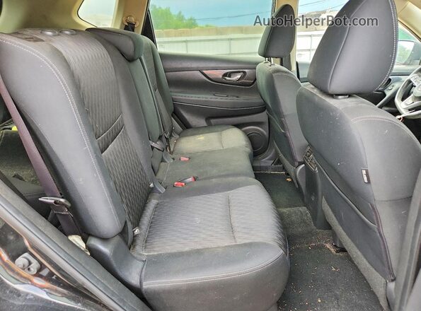 KNMAT2MV7KP545474 2019 NISSAN ROGUE Black Rear interior view