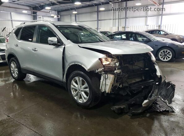 KNMAT2MV8GP610212 2016 NISSAN ROGUE Silver Передня права чверть