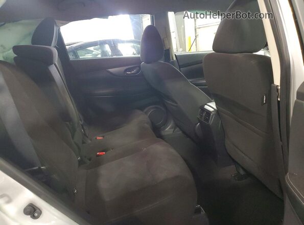 KNMAT2MV8GP610212 2016 NISSAN ROGUE Silver Вид задньої частини салону