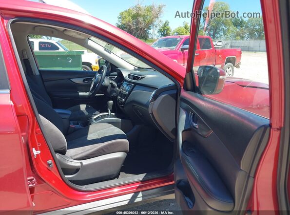 KNMAT2MV8GP694869 2016 NISSAN ROGUE Red Front interior view