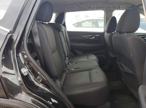 KNMAT2MV8HP512492 2017 NISSAN ROGUE Black Вид задньої частини салону