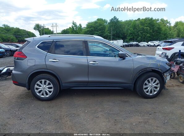 KNMAT2MV8HP538204 2017 NISSAN ROGUE Gray Սալոնի հետևի տեսք