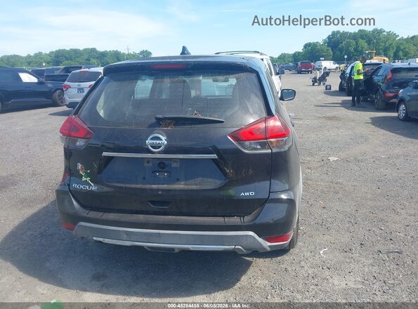 KNMAT2MV8HP603228 2017 NISSAN ROGUE Black 