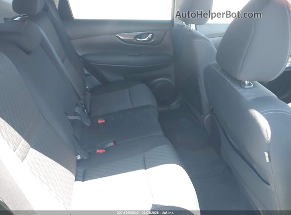 KNMAT2MV8HP611944 2017 NISSAN ROGUE Gray 