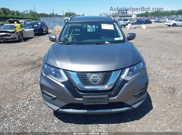 KNMAT2MV8HP611944 2017 NISSAN ROGUE Gray 