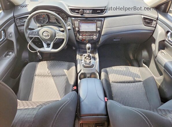 KNMAT2MV8HP618330 2017 NISSAN ROGUE Black 