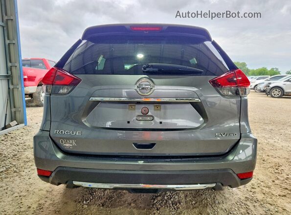 KNMAT2MV8JP544848 2018 NISSAN ROGUE Gray Rear view