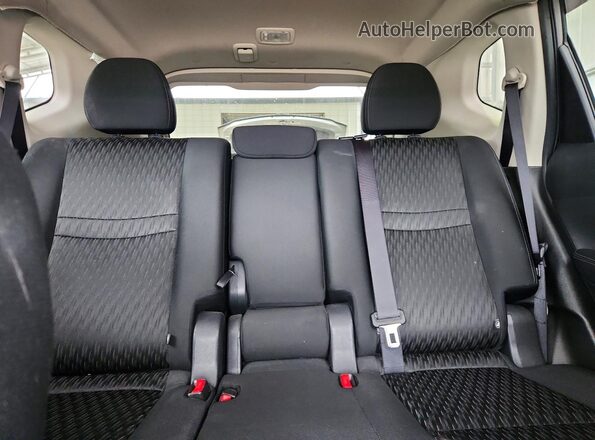 KNMAT2MV8JP544848 2018 NISSAN ROGUE Gray Rear seats view