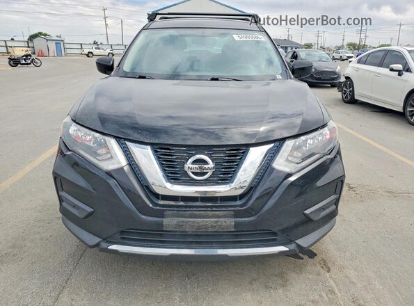 KNMAT2MV9HP527065 2017 NISSAN ROGUE Black Դիմացի տեսք