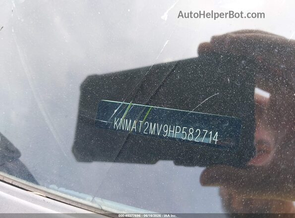 KNMAT2MV9HP582714 2017 NISSAN ROGUE White Вид підкапотного простору