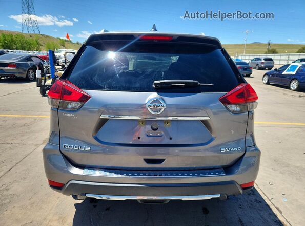 KNMAT2MV9JP513219 2018 NISSAN ROGUE Gray Rear view