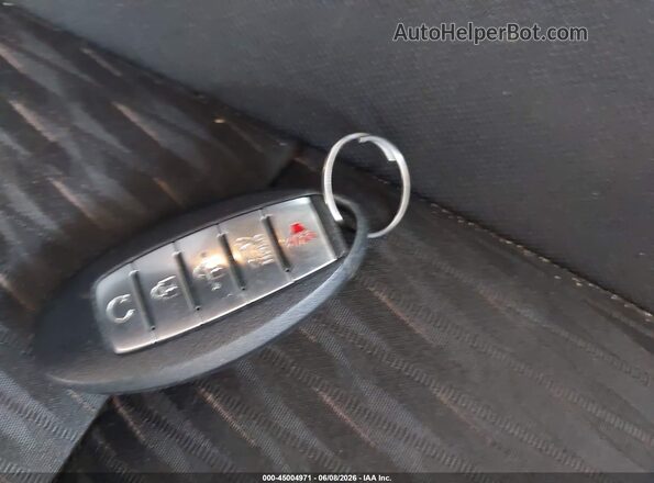 KNMAT2MV9JP529551 2018 NISSAN ROGUE Silver Widok deski rozdzielczej