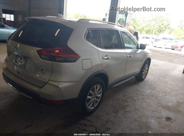 KNMAT2MV9JP529551 2018 NISSAN ROGUE Silver Tył prawy