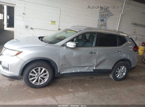 KNMAT2MV9JP529551 2018 NISSAN ROGUE Silver Widok wnętrza 360 stopni