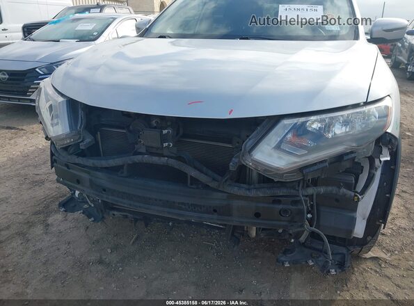 KNMAT2MV9JP593430 2018 NISSAN ROGUE Silver Widok z przodu
